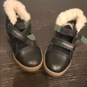 Ugg Velcro black boots toddler 10